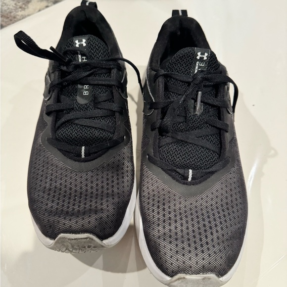 Under Armour - Picture 2 of 4